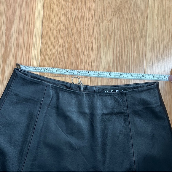 Veda Black Mini Skirt - Picture 14 of 14